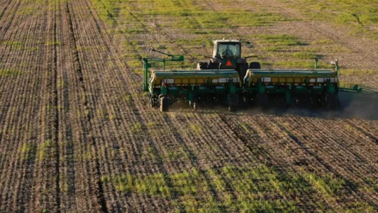 En medio del conflicto con el campo, Santa Fe busca incrementar la siembra