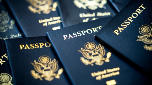 Pasaporte de género neutro: Estados Unidos anunció el registro con una "X"
