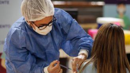 Cómo continúa la campaña de vacunación contra el Covid este viernes