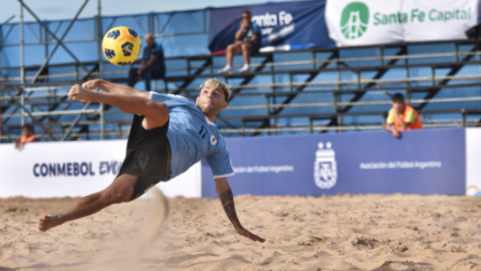 En Santa Fe Capital se disputa la Liga Evolución de Fútbol Playa