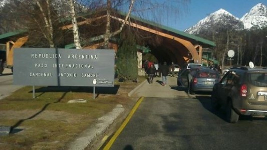 En mayo se abrirán todos los pasos fronterizos terrestres entre Argentina y Chile
