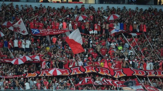 Antes del partido contra Tigre: Incidentes y detenidos en una facción de la barra de Independiente