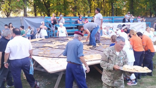La torta frita más grande del mundo, es argentina