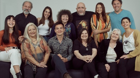 Luego de 11 presentaciones a sala llena, continúan las funciones de "Esperando la carroza"