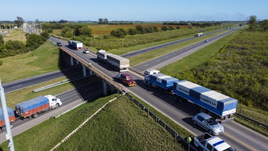 Paro de transportistas de granos