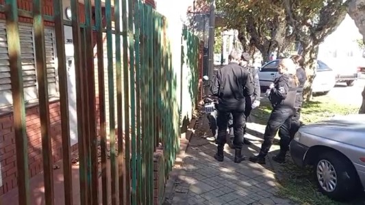 Conmoción en Granadero Baigorria: Apuñalaron por la espalda a un jubilado