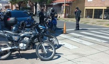Desde este miércoles, la policía se suma a los controles de tránsito junto al municipio