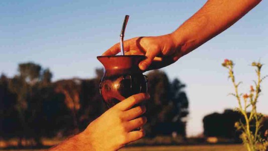 Por la pandemia: ¿Fin de la cultura del mate compartido?