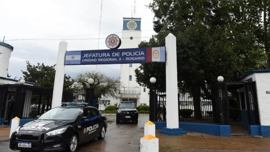 Rosario: allanaron la Unidad Regional II y secuestraron celulares de policías