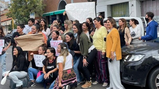 Trabajadores de la Secretaría de Niñez piden el pase a planta permanente