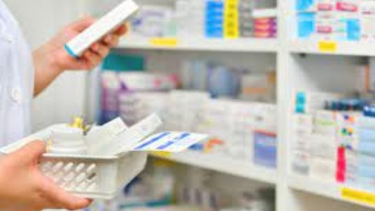 Alertan sobre falta de medicamentos por cepo para importar insumos