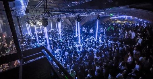 Dos adolescentes denunciaron que fueron drogadas y abusadas en el boliche Crobar