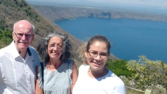 Polémico viaje del Secretario de Seguridad en medio de la ola de violencia