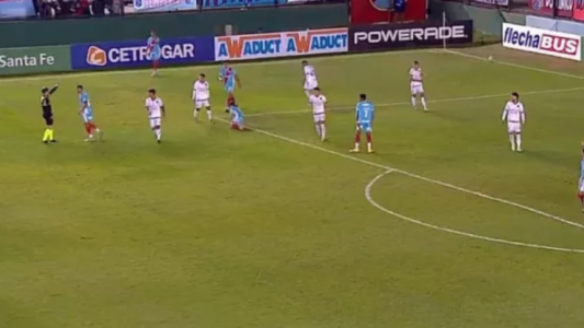 Todos jugaron para Colón menos Colón: perdió con Arsenal y quedó eliminado