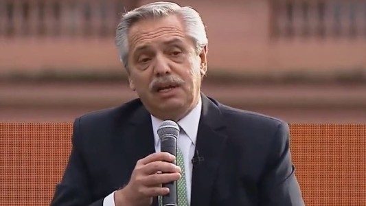 Alberto Fernández presentó un proyecto para extender las licencias de maternidad y paternidad