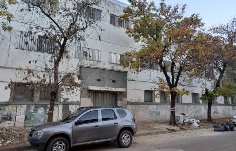 La Escuela Lourdes dio marcha atrás en "la idea de suspender el trato físico"