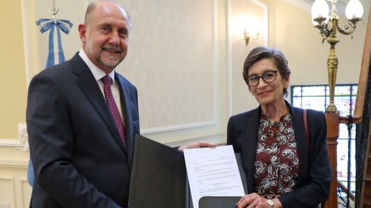 Omar Perotti recibió a la embajadora de España