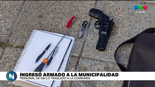 De locos: Ingresó armado a la Municipalidad y terminó detenido