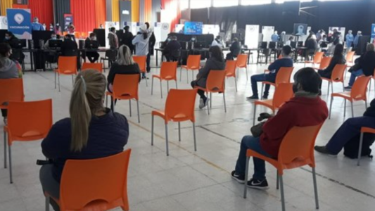 Vacunación Covid: Lunes de terceras y cuartas dosis en la Esquina Encendida