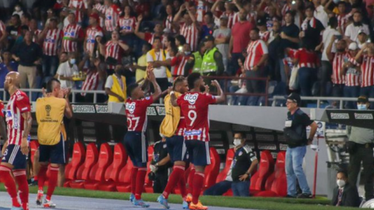 Junior ganó y Unión ya no lidera su grupo en la Copa Sudamericana