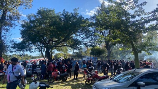 La previa conjunta entre los hinchas de Colón y Olimpia