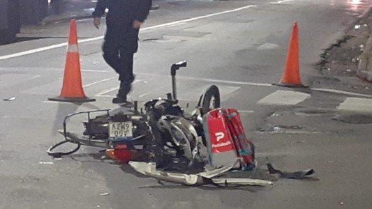 Rosario: impactante siniestro vial entre un automovilista y un cadete