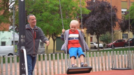 “Mis huesitos están limpios”: el nene que se curó del cáncer gracias a una colecta solidaria