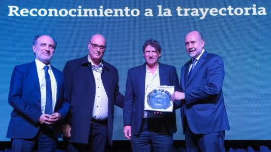 El gobernador participó de la entrega de premios del Banco Nación a PyMES de Santa Fe
