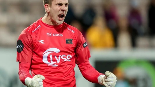 Denunciaron a un arquero por achicar los arcos antes de cada partido