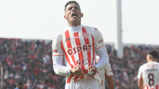 Alvez en duda para el clásico ¿Llega al fin de semana?