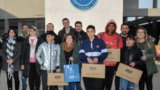 Cleri: “Sumar tecnología es clave para la educación y para construir una mejor comunidad”