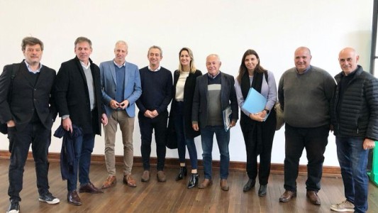 Jatón: "La distribución de recursos debe debatirse, somos todos iguales"