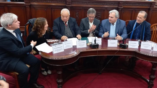 Jatón: "Sin presupuesto ni fondos no hay autonomía municipal"