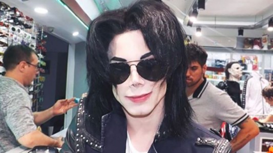 Agredieron a un imitador de Michael Jackson porque lo confundieron con Felipe Pettinato