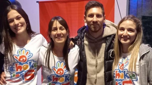 Lionel Messi apareció en un cumpleaños infantil en Rosario y sorprendió a todos