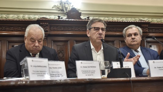 Jatón participó de la audiencia pública “Hacia la autonomía municipal”