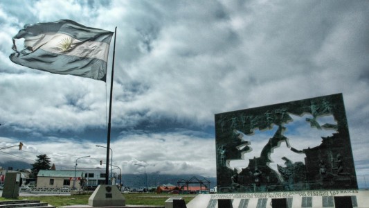 Se realizó un homenaje a veteranos y caídos en la Guerra de Malvinas