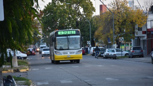 No llegan los subsidios al transporte y surge la posibilidad de un paro