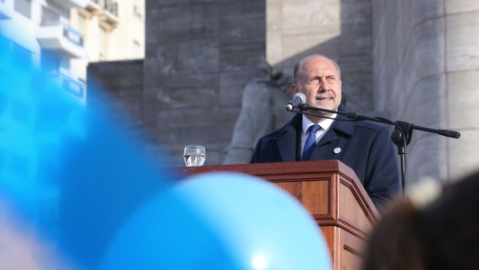 Perotti, en el Día de la Bandera: "Construyamos juntos generando riqueza, ese es el camino"