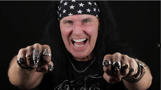 Llega al escenario de Demos Comunidad Comunidad Cultural emergente “The Dave Evans”