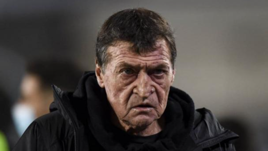 Falcioni: "Me voy preocupado porque dudamos en la definición"