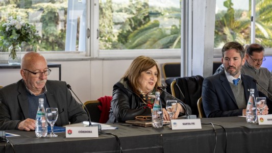 Tras las vacaciones de julio, suman días y horas de clases en escuelas primarias de Santa Fe