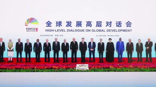 Alberto Fernández en la cumbre de los BRICS: "Somos la periferia que padece la guerra en Europa"