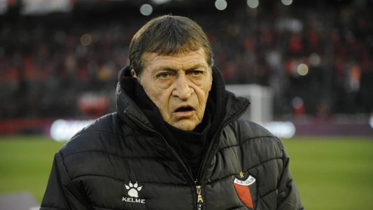 Falcioni: "Solo pienso en armar el mejor equipo para el partido del miércoles"