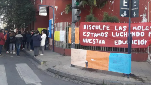 El reclamo estudiantil del Comercial destapó un manejo irregular de fondos