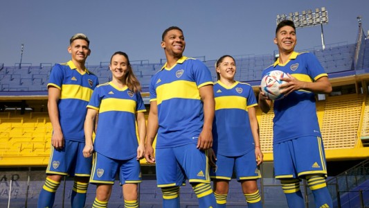 Boca presentó nueva camiseta, sin sponsor e inspirada en los 90: cuánto cuesta