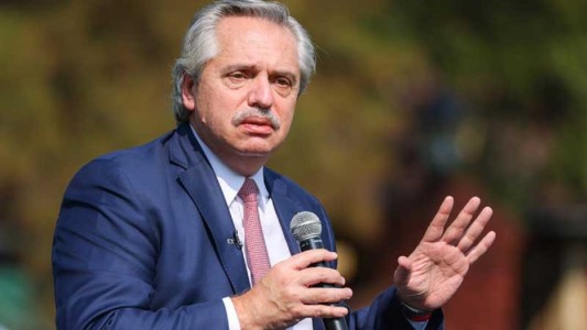 Sin Cristina de por medio, el Presidente se reúne hoy con Cafiero y Massa para definir el reemplazo de Guzmán