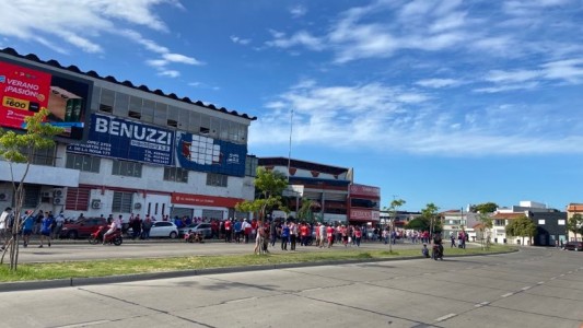 La Brigada de Explosivos se presentó en el 15 de Abril ante una amenaza de bomba