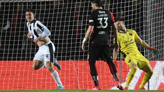 Colón perdió ante Talleres y quedó eliminado de la Copa Libertadores