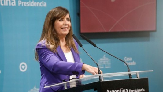 Cerruti: "El Gobierno va a priorizar que los dólares se dirijan a la industria y no a las compras suntuosas"